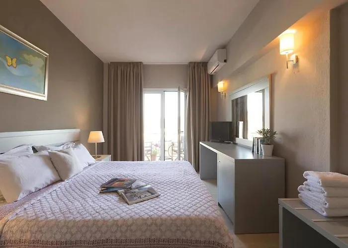 Nimfi Hotel, Skiathos